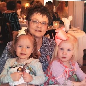 Meet your Posher, Lisa